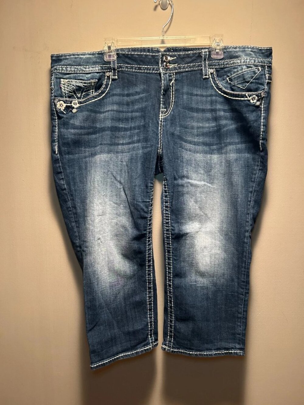 VIGOSS The New York Capri Womens Size 22 Jean Rhinestone Embellished EUC